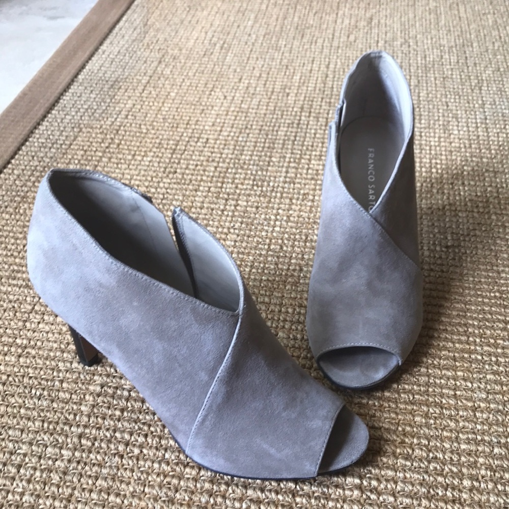 Franco Sarto suede heels size 9